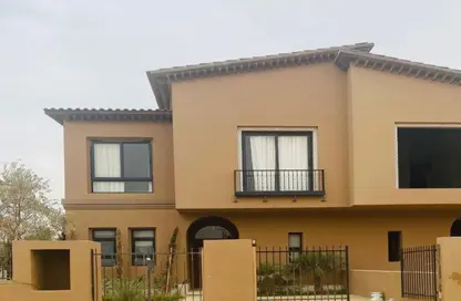 فيلا - 4 غرف نوم - 5 حمامات للبيع في فيلدج ويست - كمبوندات الشيخ زايد - الشيخ زايد - الجيزة