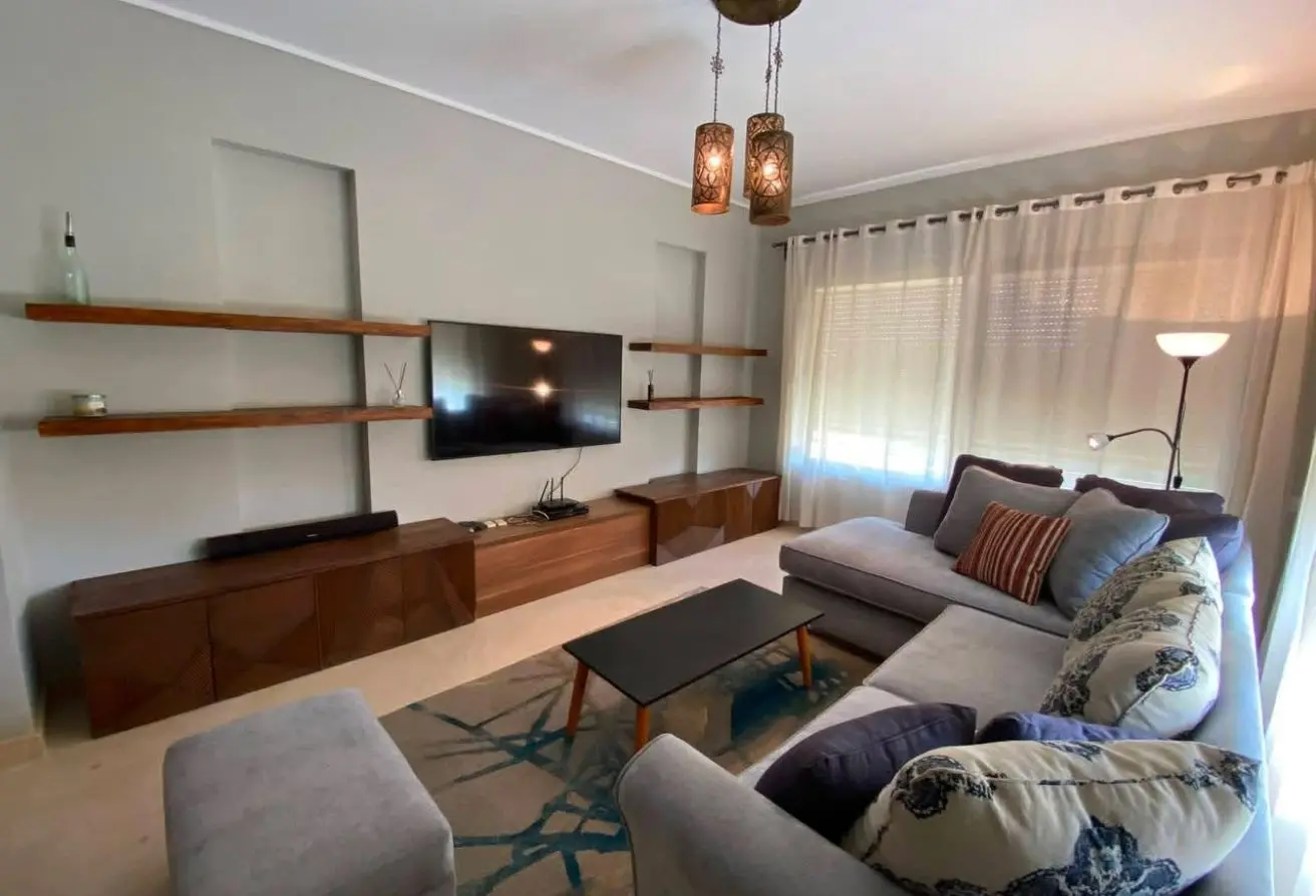 114894002 - Property Main Image