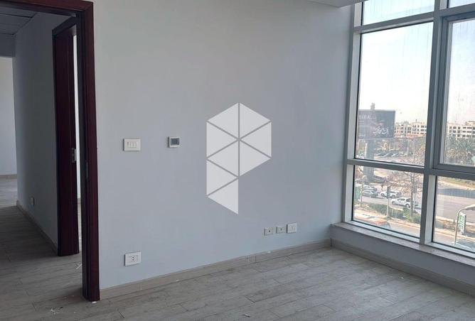 70102246 - صورة العقار 2