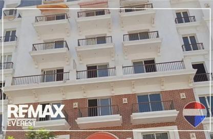 Apartment - 3 Bedrooms - 3 Bathrooms for sale in October Plaza - 6 October Compounds - 6 October City - Giza