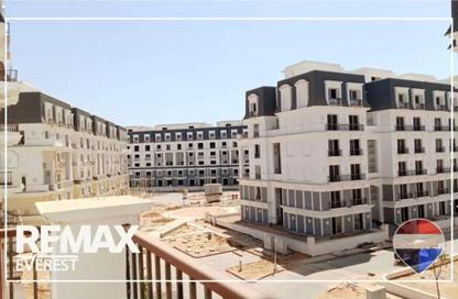 Apartment - 3 Bedrooms - 3 Bathrooms for sale in October Plaza - 6 October Compounds - 6 October City - Giza
