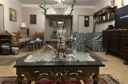 Apartment - 3 Bedrooms - 1 Bathroom for sale in Mohamed Mandour St. - 1st Zone - Nasr City - Cairo