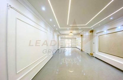 Apartment - 3 Bedrooms - 2 Bathrooms for sale in Tharwat - Hay Sharq - Alexandria