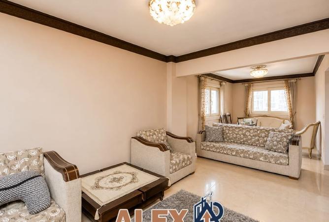 100083005 - Property Image 2