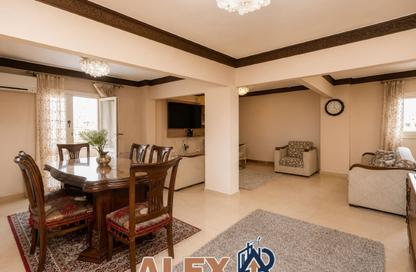 Apartment - 3 Bedrooms - 2 Bathrooms for rent in Kafr Abdo St. - Kafr Abdo - Roushdy - Hay Sharq - Alexandria