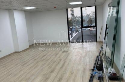 Office Space - Studio - 1 Bathroom for rent in Hyde Park Business District Mall - South Teseen St. - The 5th Settlement - New Cairo City - Cairo
