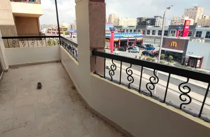 Apartment - 4 Bedrooms - 2 Bathrooms for rent in Dr Ismail Wahbi St. - 10th Zone - Nasr City - Cairo