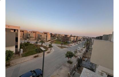 Villa - 6 Bedrooms - 7 Bathrooms for sale in The Crown - Cairo Alexandria Desert Road - 6 October City - Giza