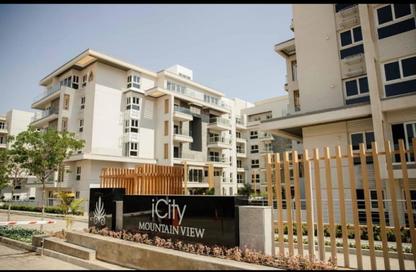 Townhouse - 4 Bedrooms - 4 Bathrooms for sale in Mountain View iCity - 5th Settlement Compounds - The 5th Settlement - New Cairo City - Cairo