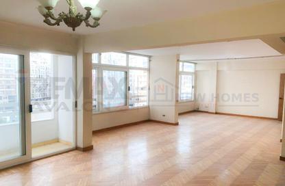 Apartment - 2 Bedrooms - 2 Bathrooms for rent in Glim - Hay Sharq - Alexandria