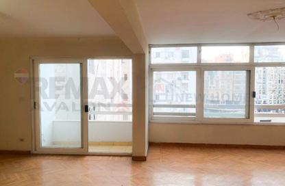 Apartment - 2 Bedrooms - 2 Bathrooms for rent in Glim - Hay Sharq - Alexandria