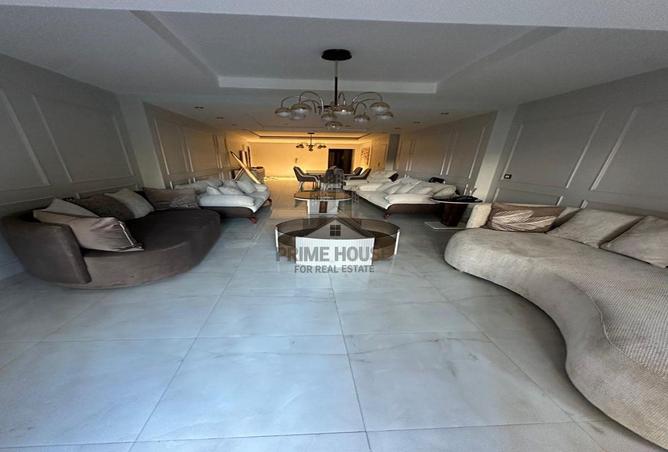 73227345 - Property Image 3