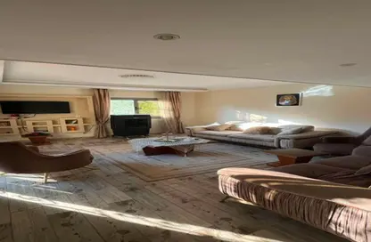 Villa - 5 Bedrooms - 3 Bathrooms for sale in 1st Neighborhood - 1st Area - Shorouk City - Cairo