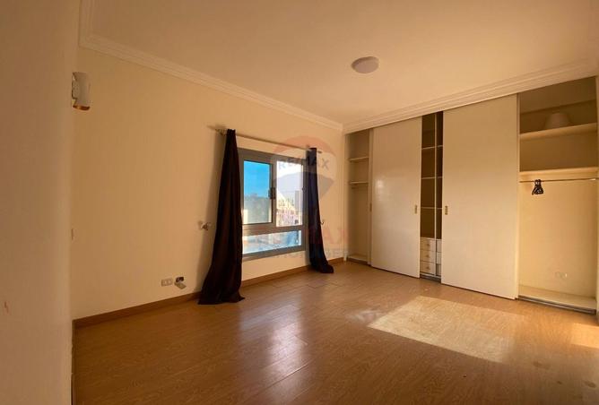 56005025 - Property Image 3