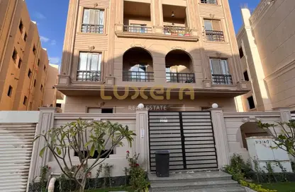 Apartment - 3 Bedrooms - 2 Bathrooms for sale in North Lotus - El Lotus - New Cairo City - Cairo