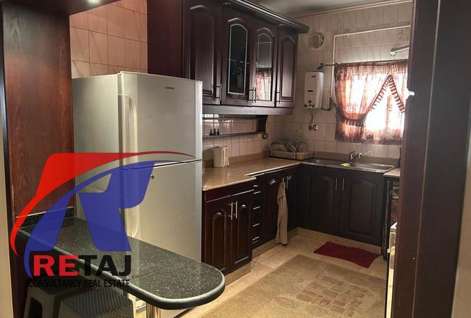 98276405 - Property Image 2