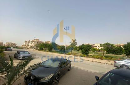 Apartment - 3 Bedrooms - 2 Bathrooms for sale in Midan Al Makhzangy - Al Narges 8 - Al Narges - New Cairo City - Cairo
