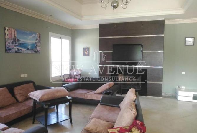 Fully finished Palace with pool and gym for sale