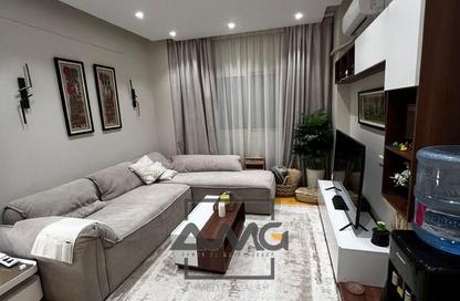 Apartment - 3 Bedrooms - 3 Bathrooms for sale in North Lotus - El Lotus - New Cairo City - Cairo