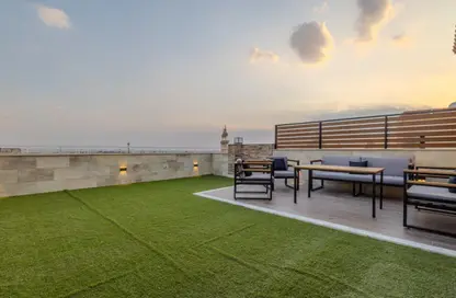 (بنتهاوس  (روف - 4 غرف نوم - 3 حمامات للبيع في شارع دكتور سميرة موسي - الحي الخامس - مدينة العبور - القليوبية