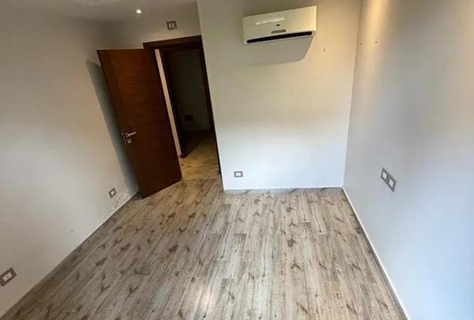 72437474 - Property Image 2