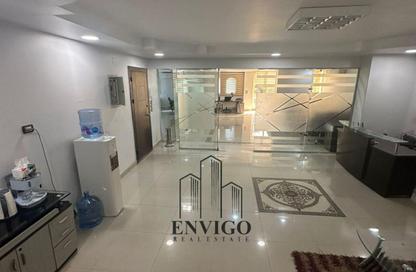 شقة - 3 غرف نوم - 2 حمامات للبيع في شارع علي امين - المنطقة الأولى - مدينة نصر - القاهرة