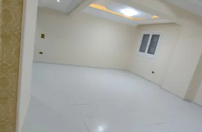 Apartment - 3 Bedrooms - 2 Bathrooms for rent in Hassan Ma'moon St. - 6th Zone - Nasr City - Cairo
