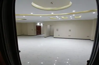 شقة - 3 غرف نوم - 3 حمامات للايجار في البنفسج 9 - البنفسج - مدينة القاهرة الجديدة - القاهرة