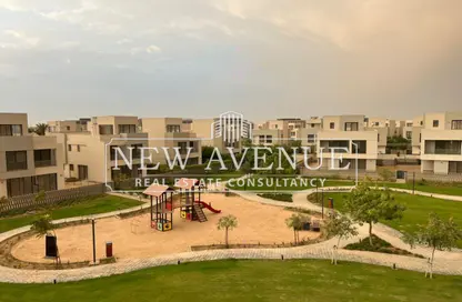 فيلا - 4 غرف نوم - 4 حمامات للبيع في كمبوند البروج - كمبوندات الشروق - مدينة الشروق - القاهرة