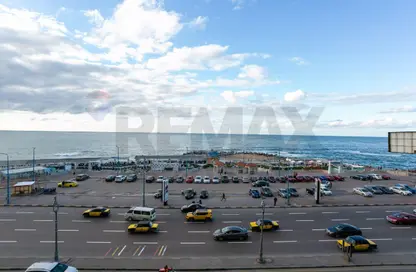 Apartment - 4 Bedrooms - 2 Bathrooms for rent in Cleopatra - Hay Sharq - Alexandria