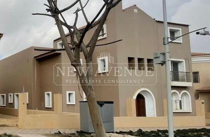 فيلا - 4 غرف نوم - 4 حمامات للبيع في هايد بارك سنترال - التجمع السادس - مدينة القاهرة الجديدة - القاهرة