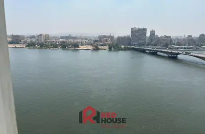 شقة - 3 غرف نوم - 3 حمامات للايجار في شارع النيل - الدقي - الجيزة