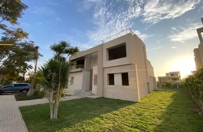 Villa - 4 Bedrooms - 4 Bathrooms for sale in The Crown - Cairo Alexandria Desert Road - 6 October City - Giza