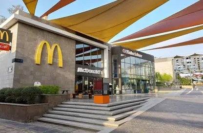 محل تجاري - استوديو - 2 حمامات للايجار في ووك اوف كايرو - كمبوندات الشيخ زايد - الشيخ زايد - الجيزة