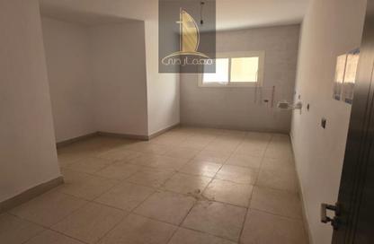 Apartment - 4 - 3 for rent in Area B - Ganoob El Acadimia - New Cairo City - Cairo