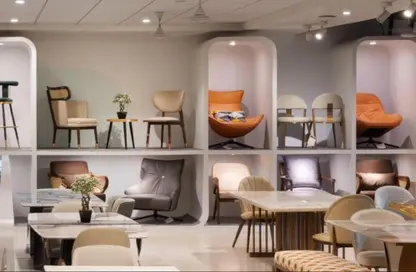 معرض - استوديو - 2 حمامات للايجار في شارع التسعين الشمالي - التجمع الخامس - مدينة القاهرة الجديدة - القاهرة