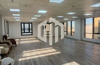 مساحات مكتبية - غرفة نوم - 1 حمام للايجار في شارع التسعين الجنوبي - التجمع الخامس - مدينة القاهرة الجديدة - القاهرة