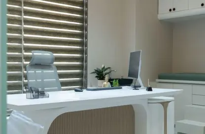 Clinic - 2 Bedrooms - 1 Bathroom for sale in Al Guezira 3 - Sheikh Zayed Compounds - Sheikh Zayed City - Giza