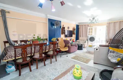 شقة - 3 غرف نوم - 1 حمام للبيع في شارع محرم بك - محرم بك - حي وسط - الاسكندرية شقة - 3 غرف نوم - 1 حمام للبيع في شارع محرم بك - محرم بك - حي وسط - الاسكندرية