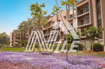 Apartment - 3 Bedrooms - 2 Bathrooms for sale in Moon Residences - Fifth Square - The 5th Settlement - New Cairo City - Cairo