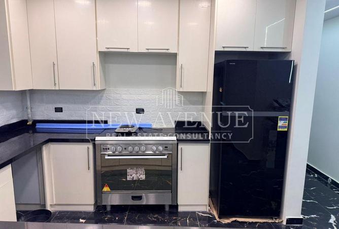 98822996 - Property Image 3
