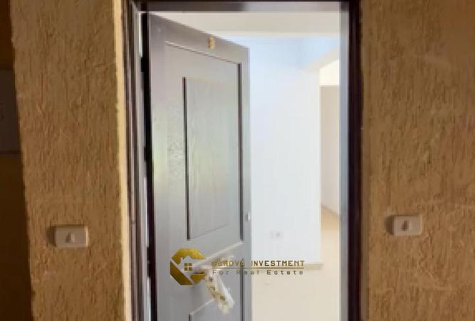 93805835 - Property Image 2