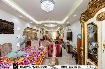 Apartment - 3 Bedrooms - 2 Bathrooms for sale in Abdelhamid Al Abady St. - Roushdy - Hay Sharq - Alexandria