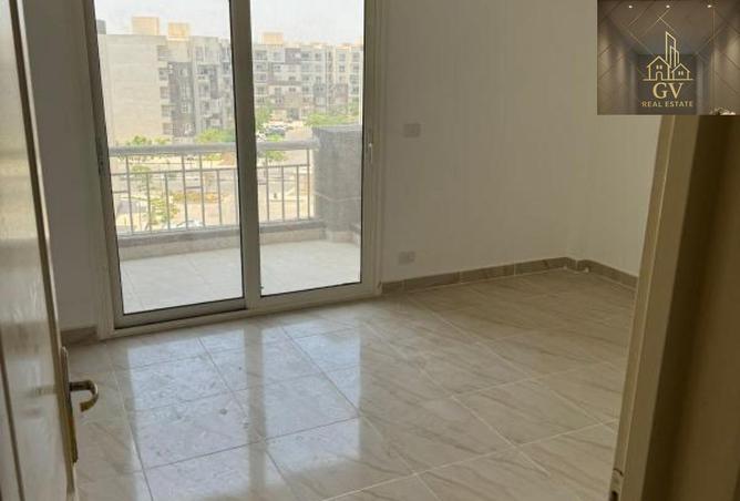 100644177 - Property Image 3