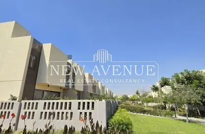 Apartment - 2 Bedrooms - 2 Bathrooms for sale in Al Burouj Compound - El Shorouk Compounds - Shorouk City - Cairo