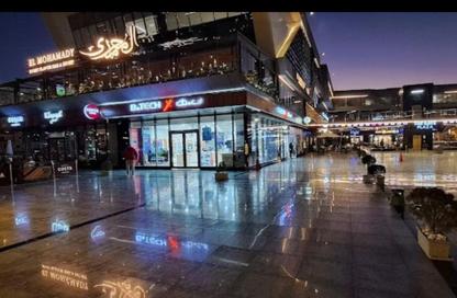 Shop - Studio - 1 Bathroom for rent in The Gate Plaza Mall - 10th District - Sheikh Zayed City - Giza