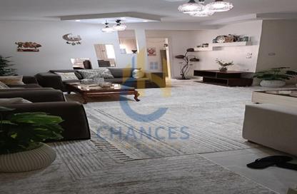 Apartment - 3 Bedrooms - 2 Bathrooms for sale in Thirteenth Sector - Zahraa El Maadi - Hay El Maadi - Cairo