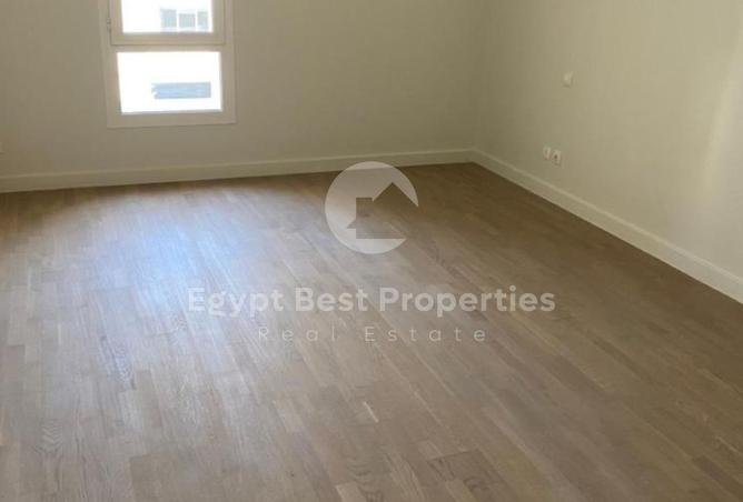 2PJXy1CcE3U - Property Image 3