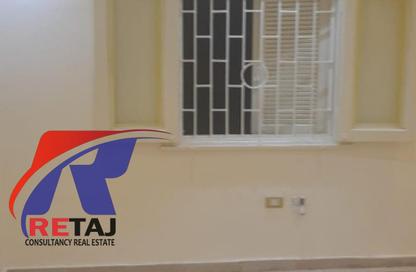 Apartment - 3 Bedrooms - 1 Bathroom for rent in Al Tayaran St. - Rabaa Al Adaweyah - Nasr City - Cairo
