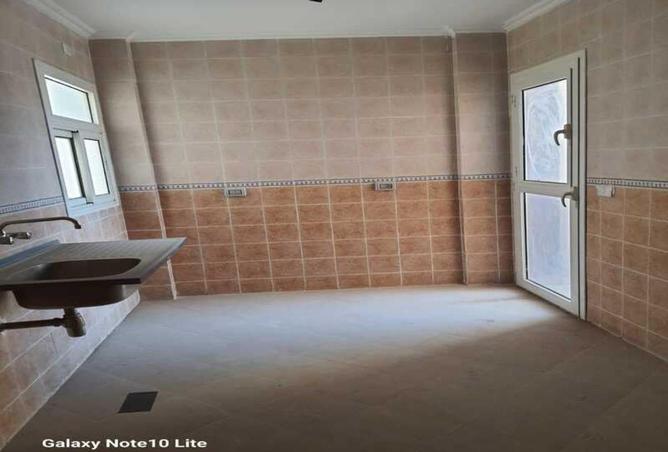 8585802 - صورة العقار 2